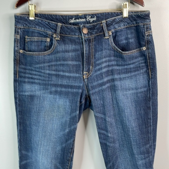 American Eagle Retro Boy Fit Stretch Cuffed Crop Jeans Blue Medium Wash Denim 12 - Picture 3 of 11